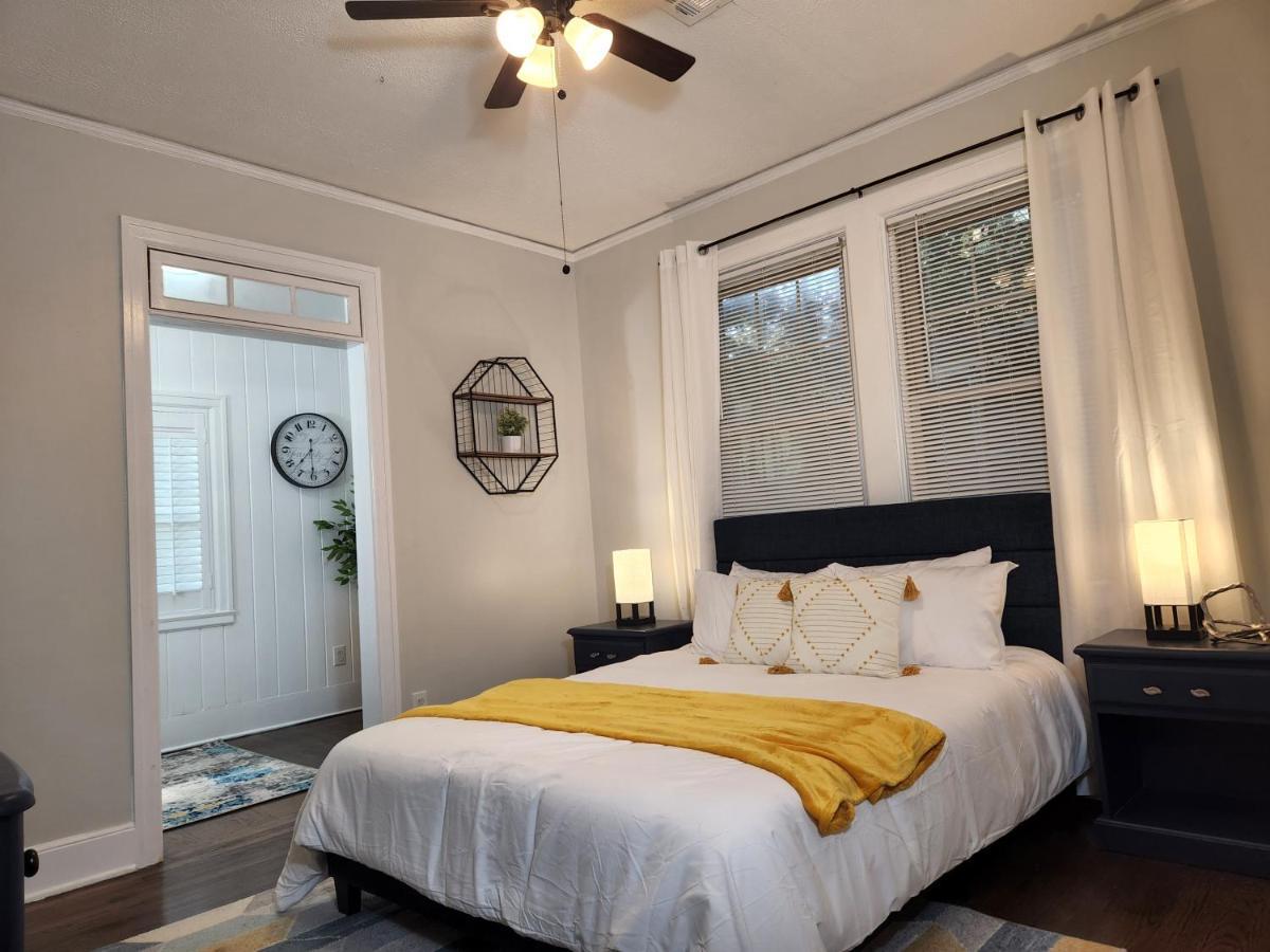 Spacious Centrally Located 3 Bed 2 Bath - Sleeps 8 Монтгомъри Екстериор снимка